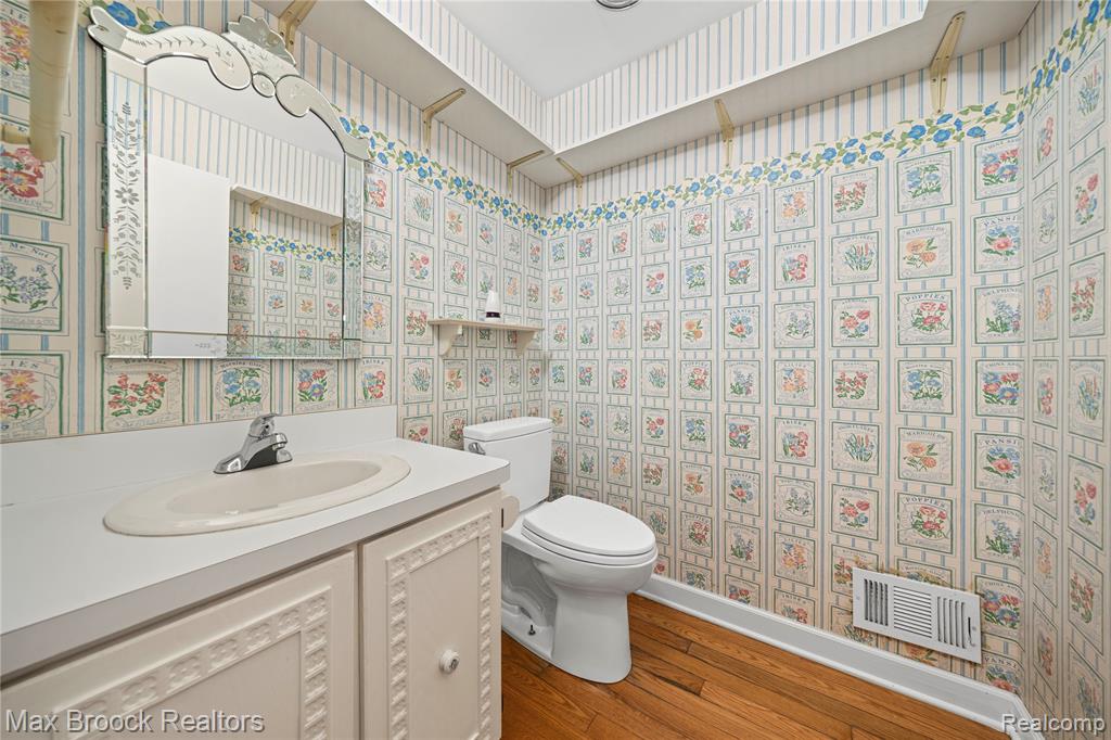 35550 Pleasant Valley Road Farmington Hills, MI 48331 - Photo 14 of 86 Gallery Image 14