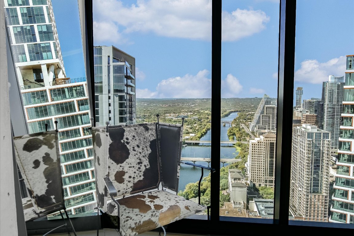 610 Davis Street, Unit 4603 Austin, TX 78701 - Photo 17 of 38 a view of a city from a balcony