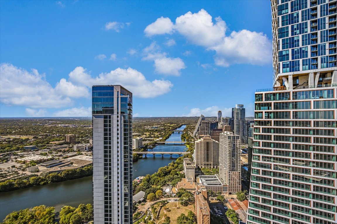610 Davis Street, Unit 4603 Austin, TX 78701 - Photo 3 of 38 a view of a city with tall buildings