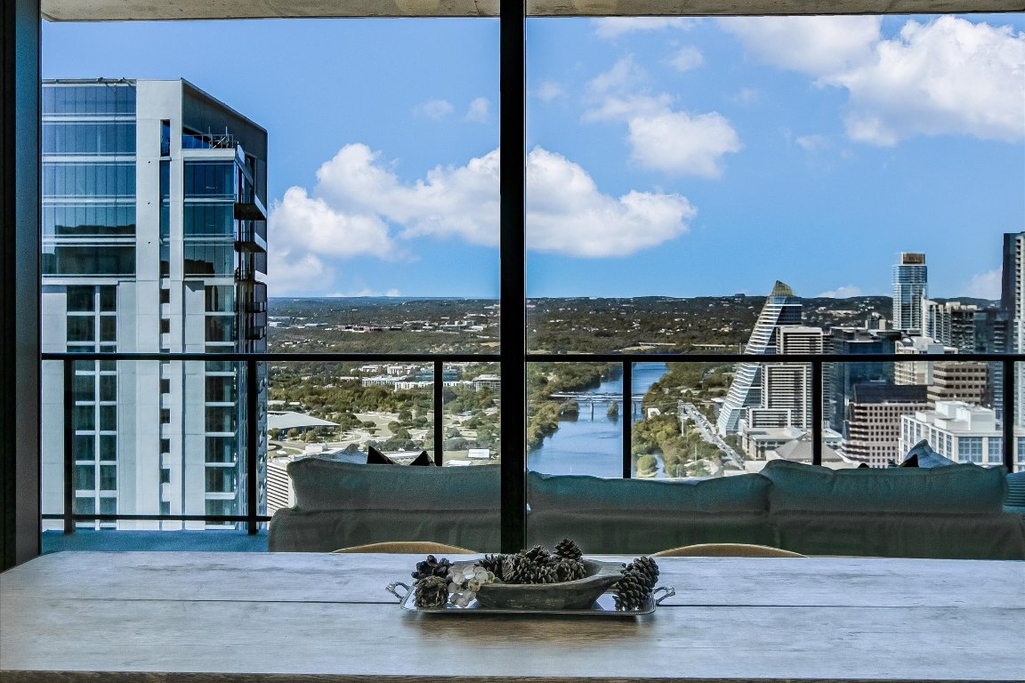 610 Davis Street, Unit 4603 Austin, TX 78701 - Photo 5 of 38 a view of a ocean with city from a terrace
