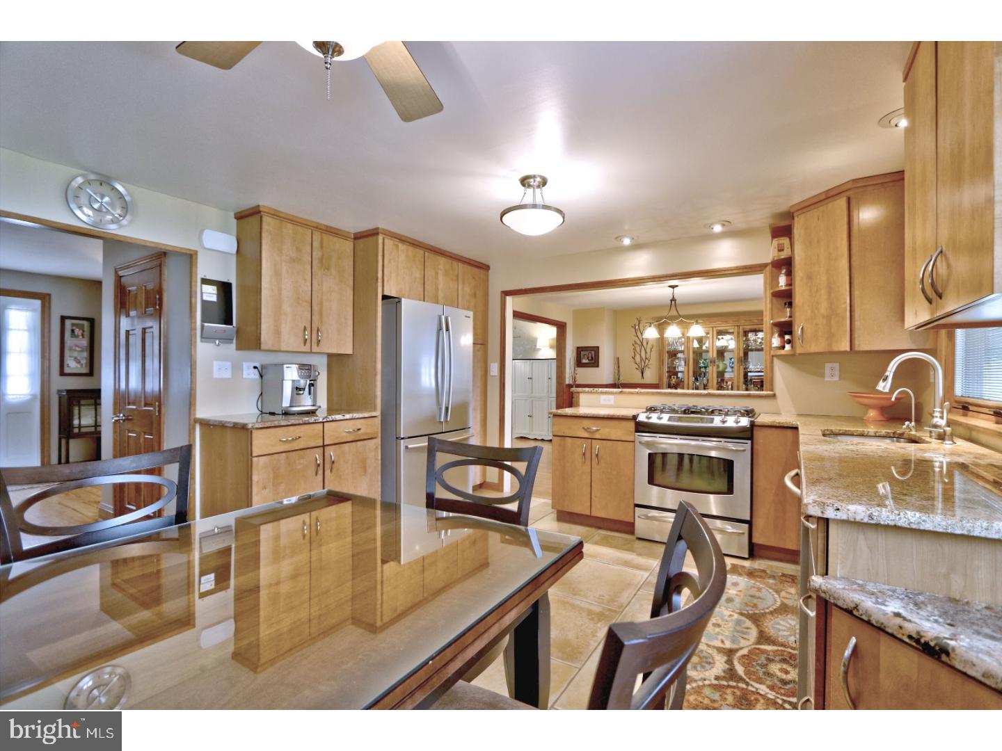 37 Elmgate Road Evesham, NJ 08053 - Photo 3 of 25 Kitchen