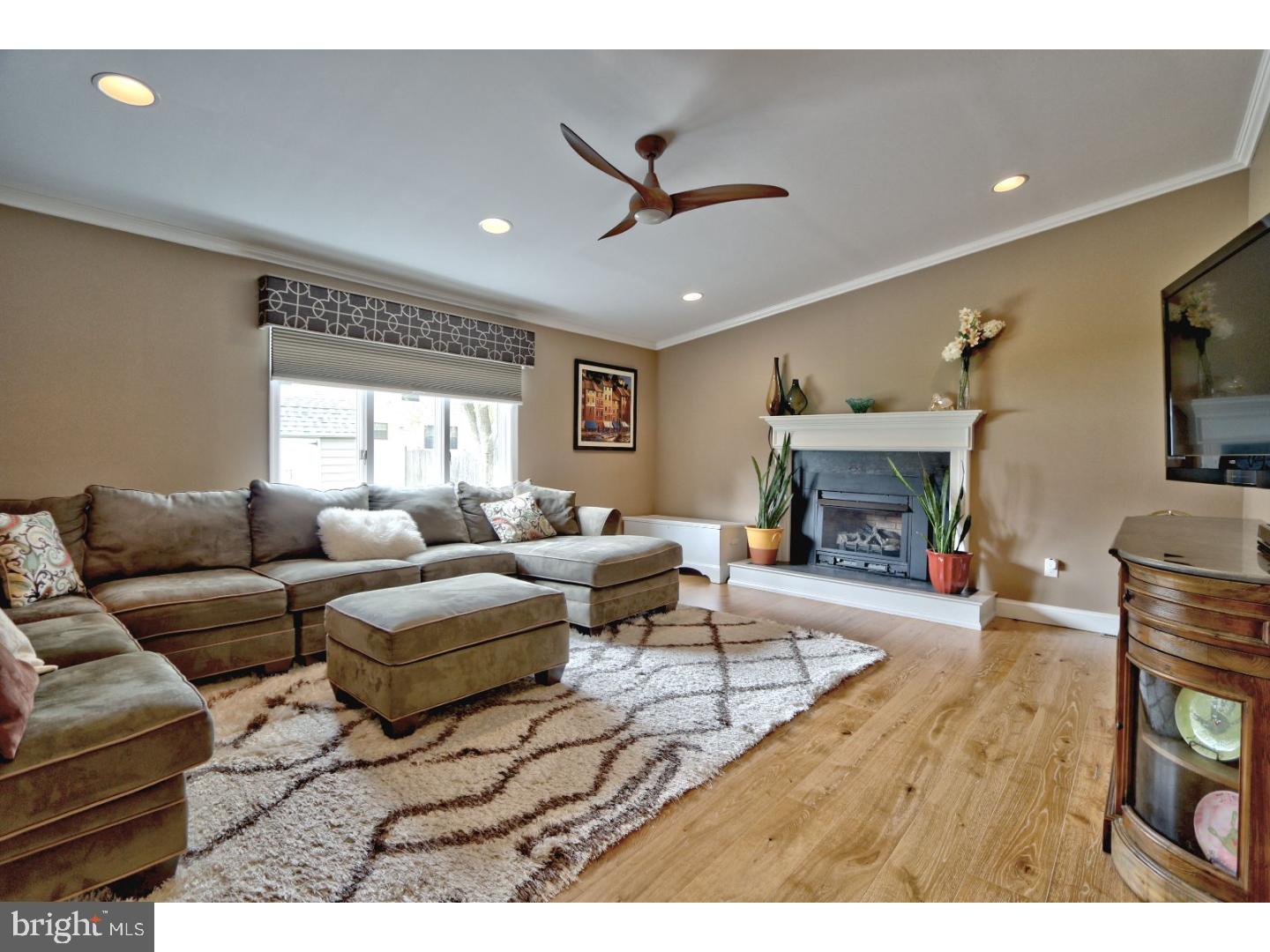 37 Elmgate Road Evesham, NJ 08053 - Photo 6 of 25 Family Room