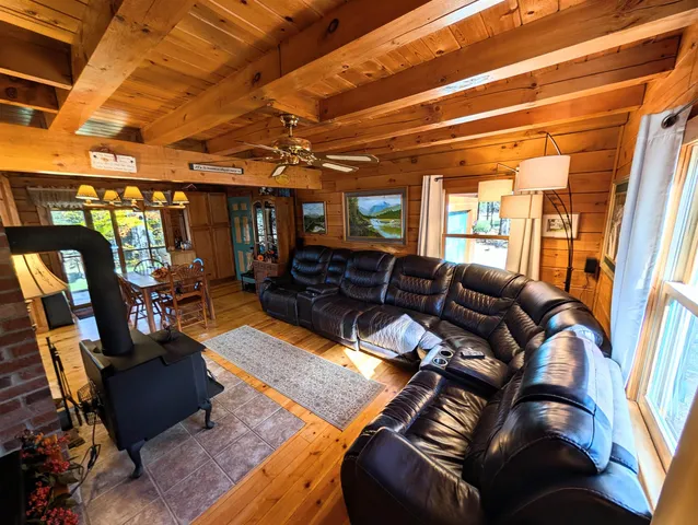 $419,900 | 247 Valley Road, Haverhill, NH 03785