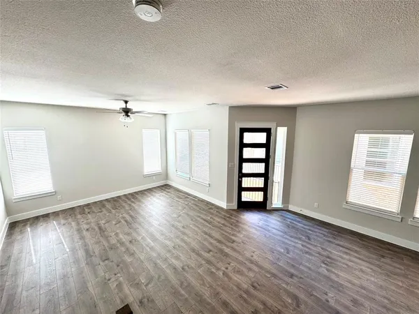 $2,900 | 809 Meadowcrest Drive, Plano, TX 75075