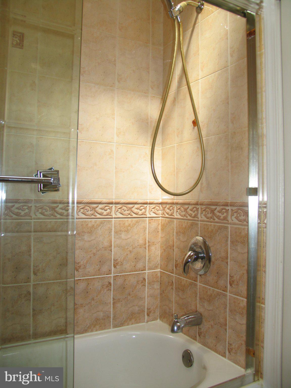 10671 Halstead Street Philadelphia, PA 19116 - Photo 13 of 25 Gallery Image 13