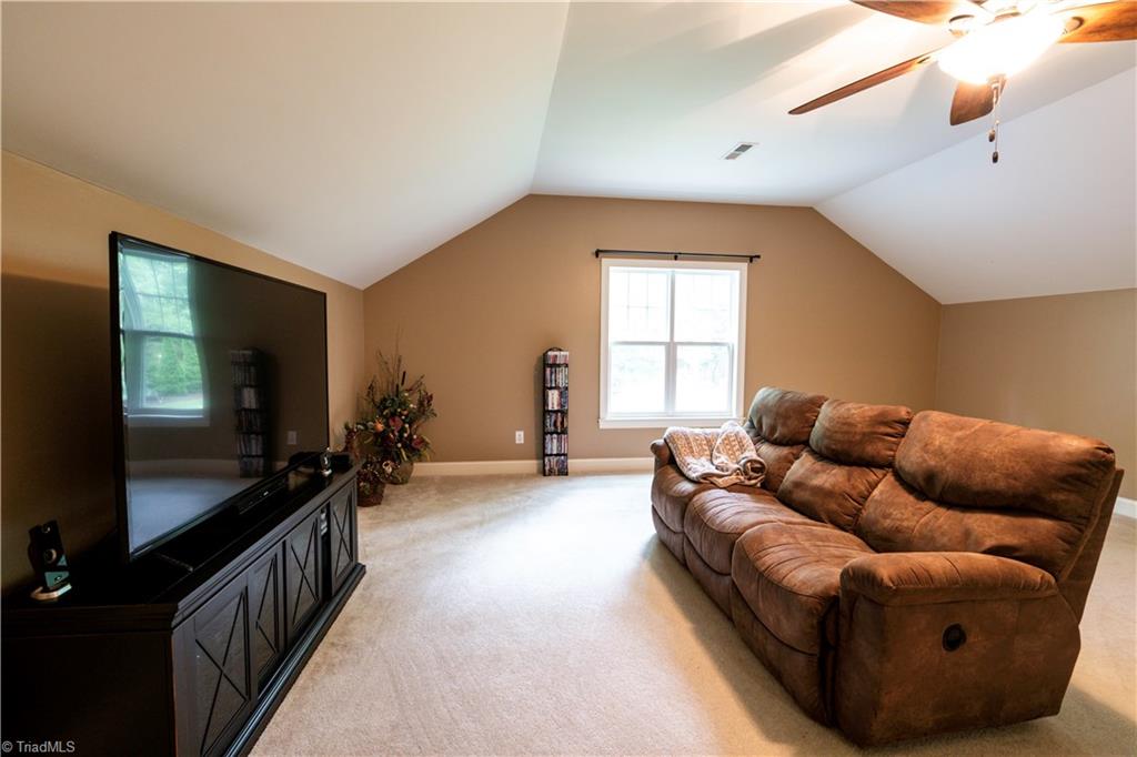 8442 Alice Player Drive Oak Ridge, NC 27310 - Photo 21 of 30 UL Bonus 1