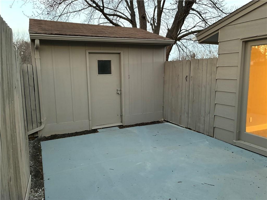 1910 South Lee's Summit Road Independence, MO 64050 - Photo 21 of 23