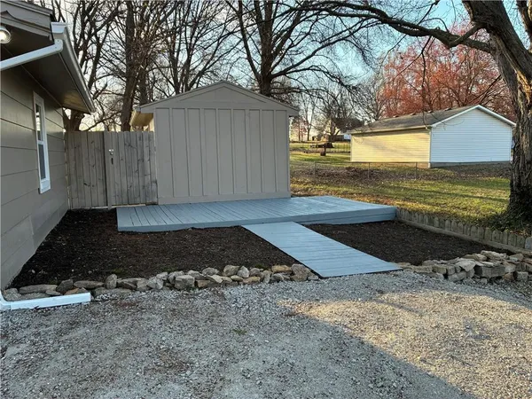 $264,900 | 1910 South Lee's Summit Road, Independence, MO 64050