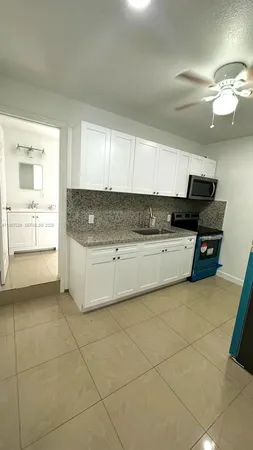 $2,350 | 1770 Northwest 19th Terrace, Unit G, Miami, FL 33125