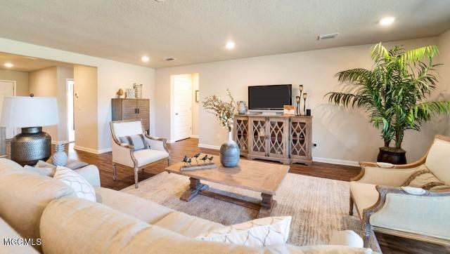 6900 Biddix-evans Road Ocean Springs, MS 39564 - Photo 8 of 32 7