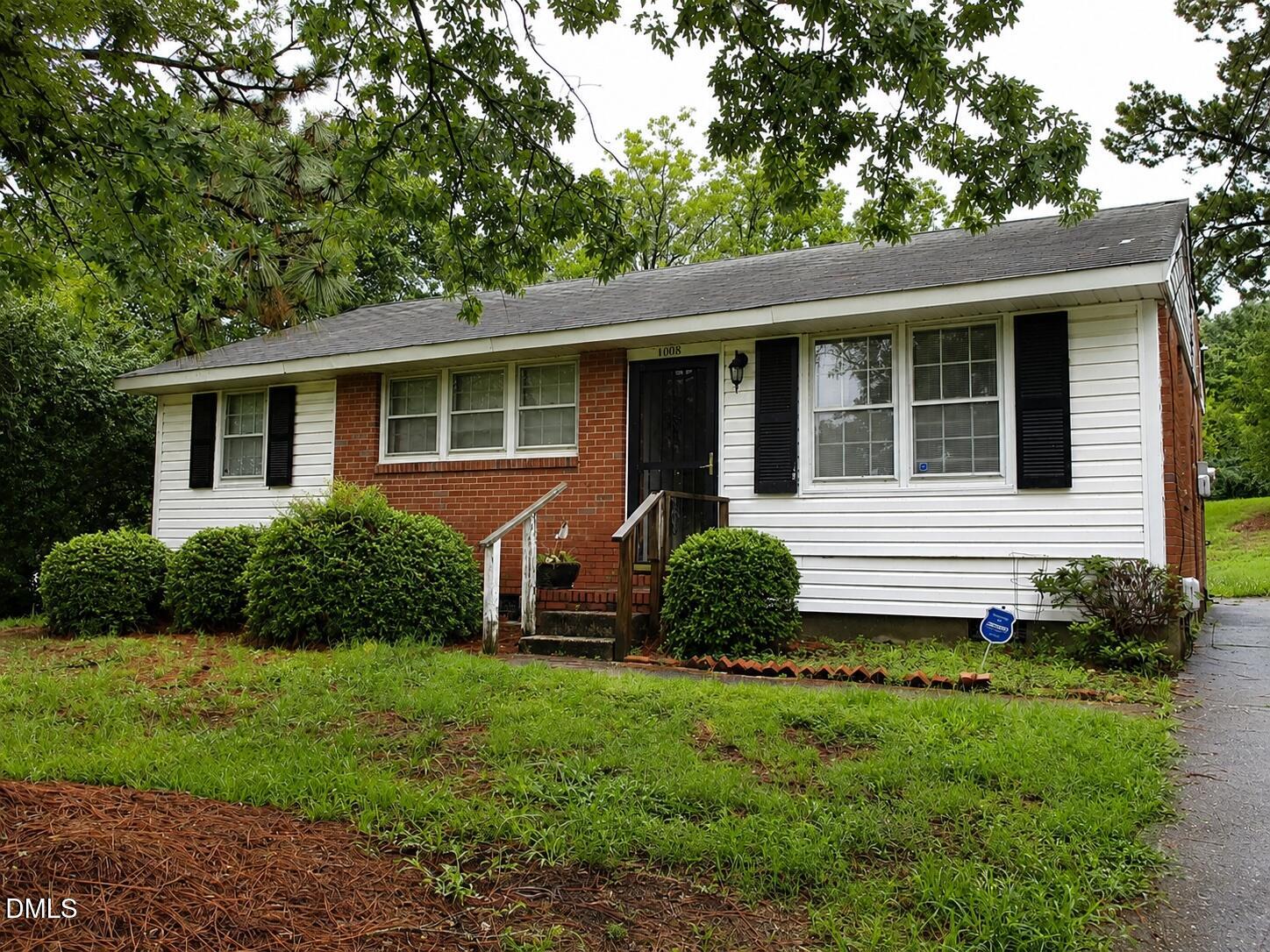 1008 Hadley Road Raleigh, NC 27610 - Photo 2 of 8 hadley4