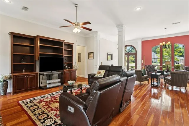 $599,999 | 1516 Aristocrat Court, Covington, LA 70433