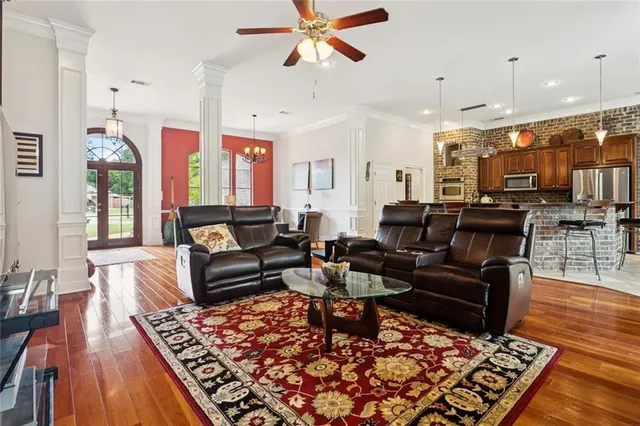 $599,999 | 1516 Aristocrat Court, Covington, LA 70433