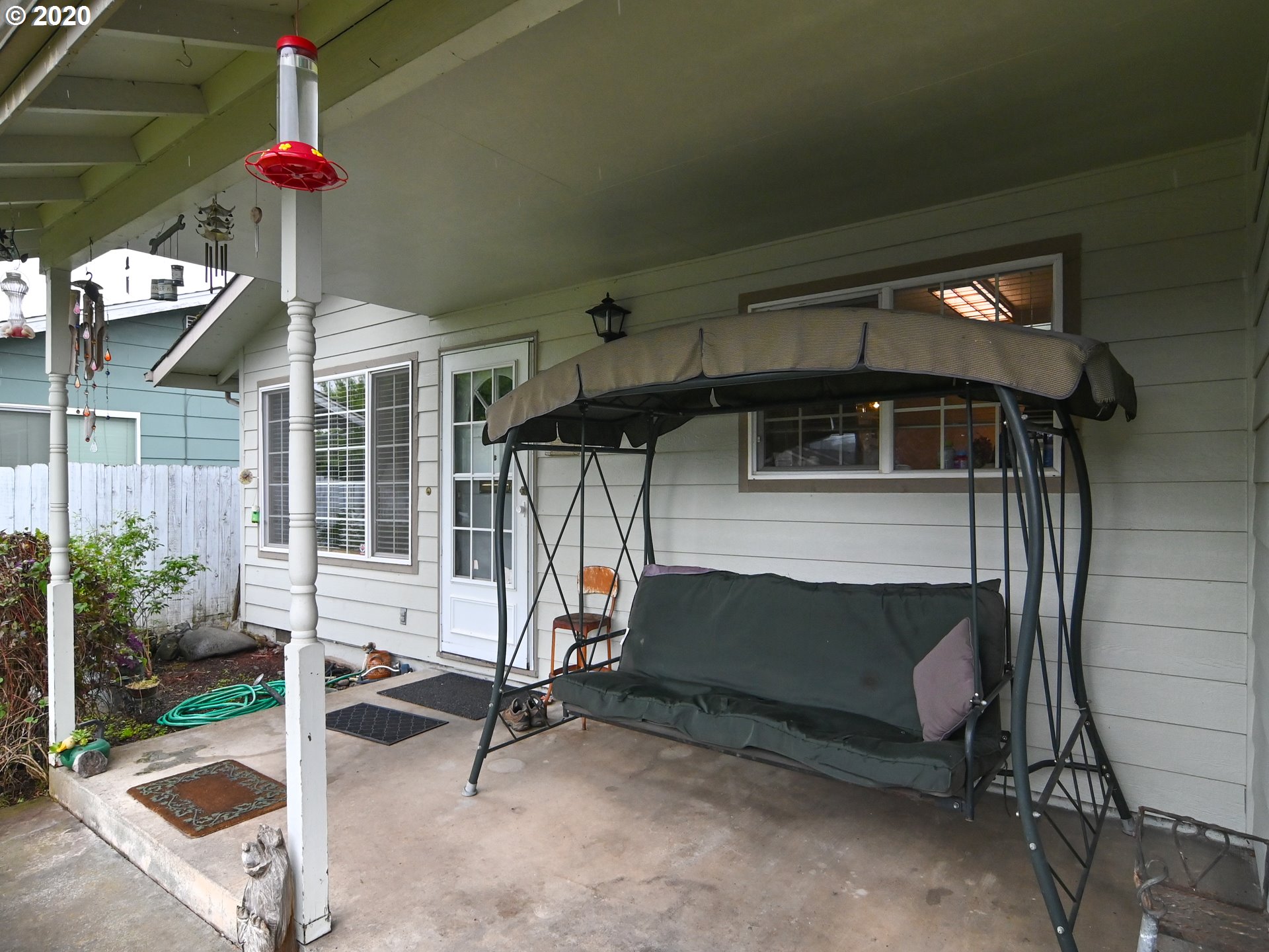 1077 Pleasant Street Springfield, OR 97477 - Photo 2 of 28