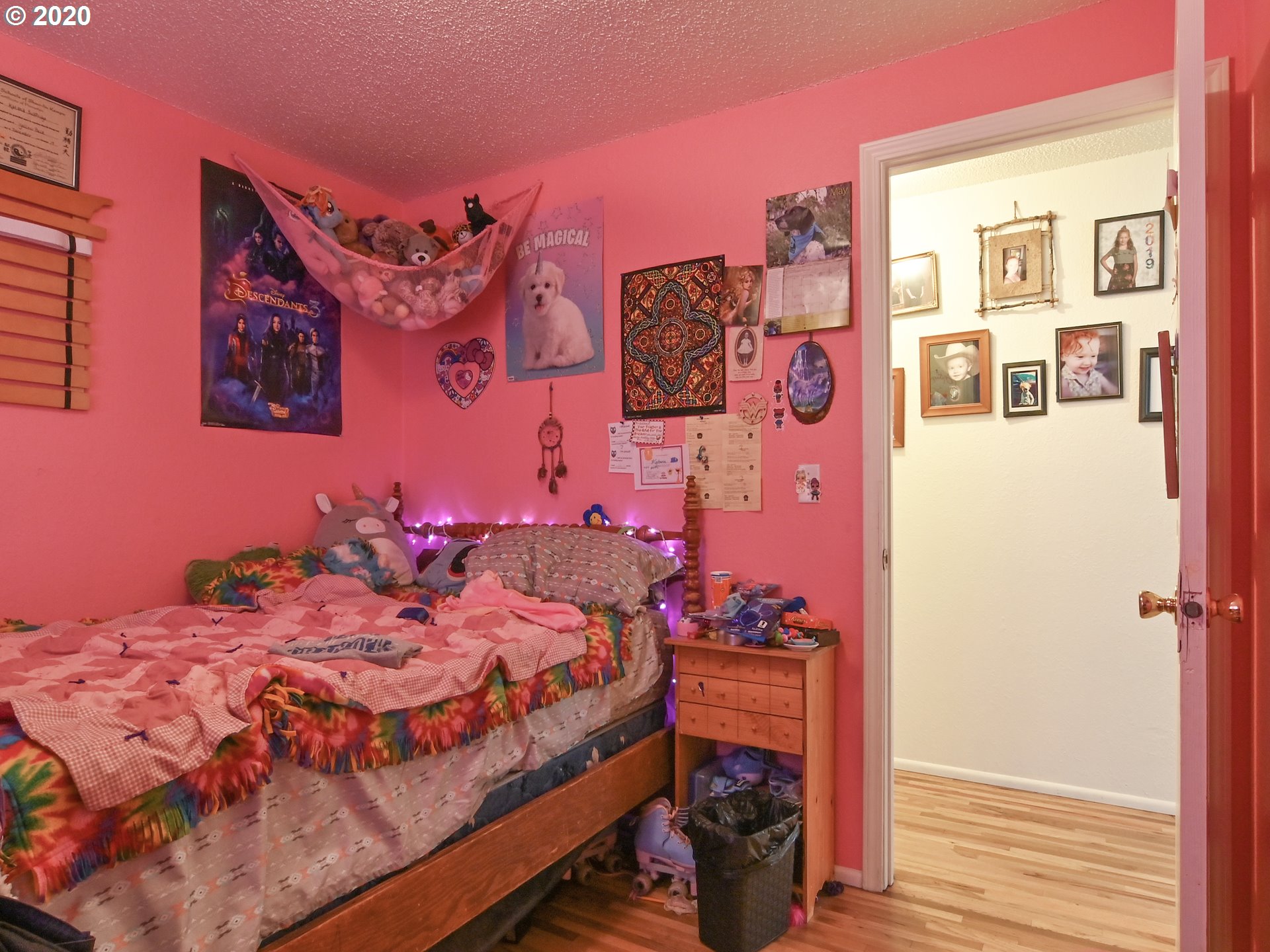 1077 Pleasant Street Springfield, OR 97477 - Photo 14 of 28