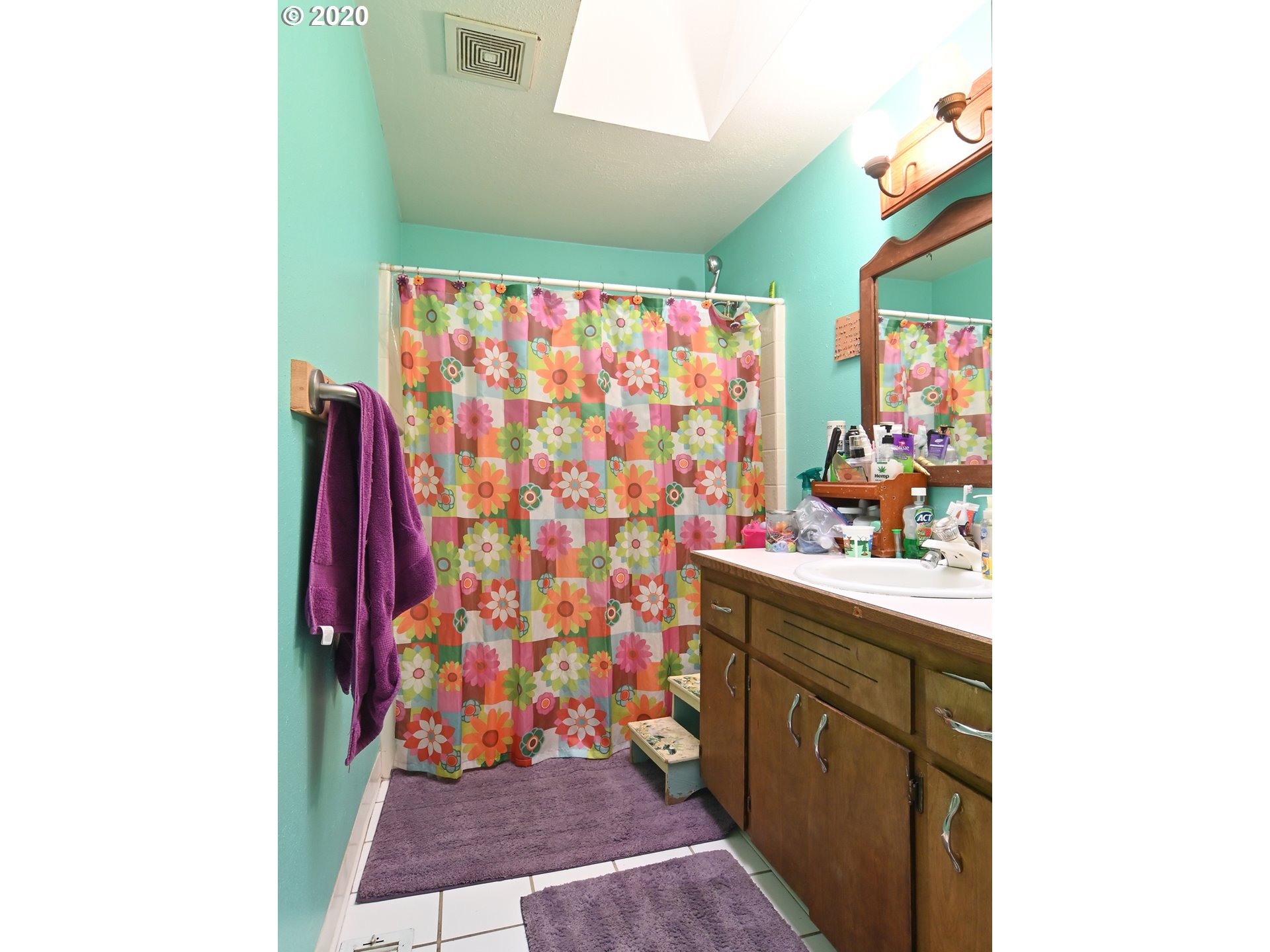 1077 Pleasant Street Springfield, OR 97477 - Photo 15 of 28