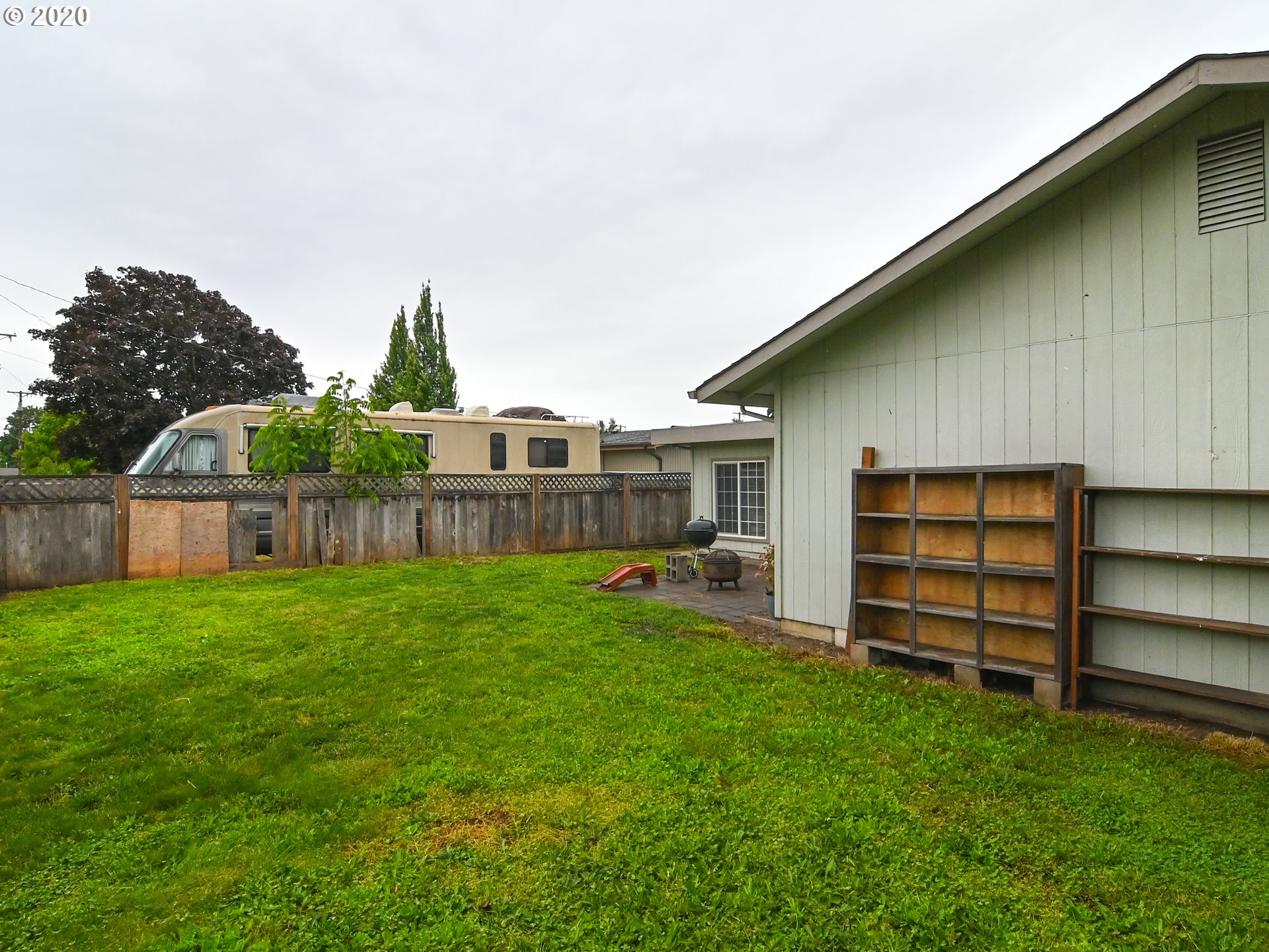 1077 Pleasant Street Springfield, OR 97477 - Photo 28 of 28