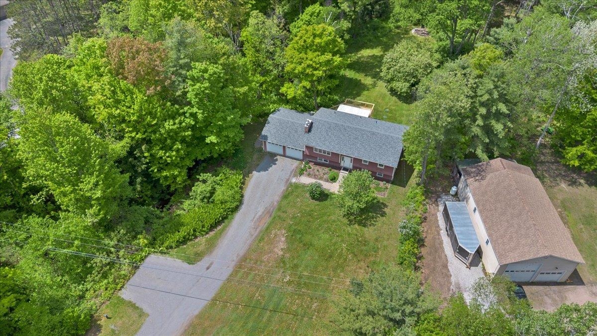 170 Raymond Road Colchester, VT 05446 - Photo 7 of 52 Gallery Image 7