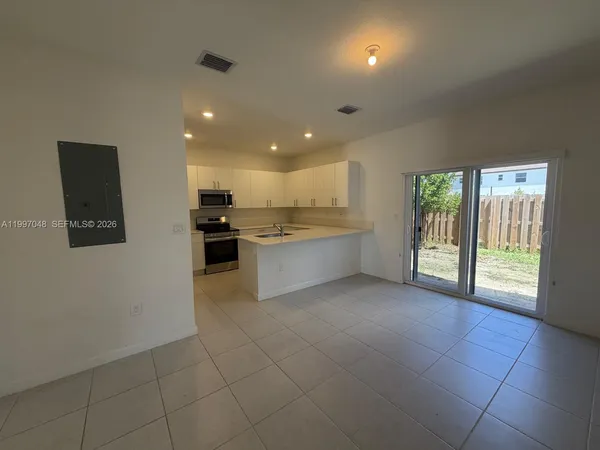 $2,600 | 2659 Southeast 28th Street, Homestead, FL 33035