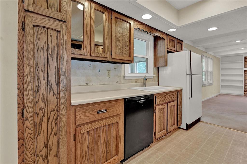 8502 Harrington Road Indianapolis, IN 46256 - Photo 12 of 45 Gallery Image 12