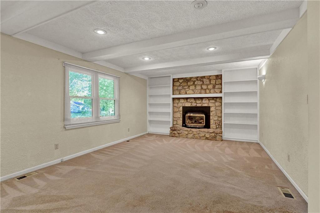 8502 Harrington Road Indianapolis, IN 46256 - Photo 16 of 45 Gallery Image 16
