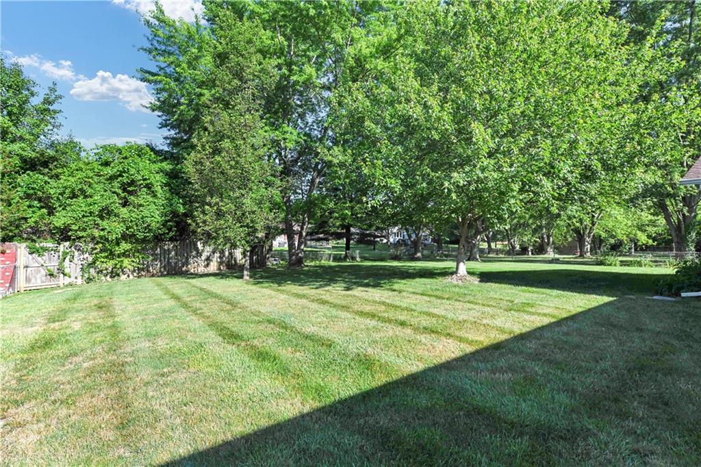 8502 Harrington Road Indianapolis, IN 46256 - Photo 38 of 45 Gallery Image 38
