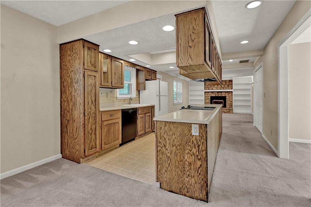8502 Harrington Road Indianapolis, IN 46256 - Photo 7 of 45 Gallery Image 7