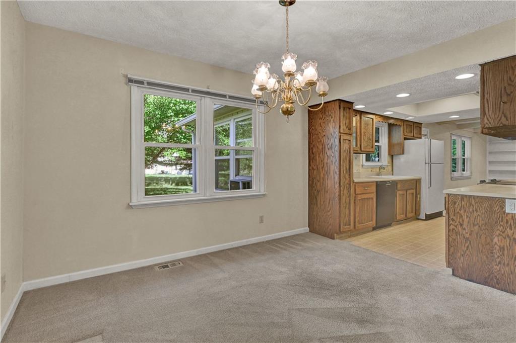 8502 Harrington Road Indianapolis, IN 46256 - Photo 9 of 45 Gallery Image 9