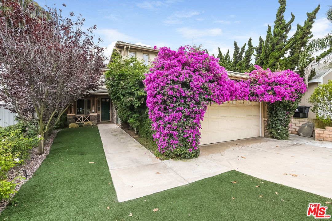 7828 West 83rd Street Playa del Rey, CA 90293 - Photo 2 of 25 Gallery Image 2