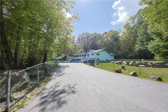 $750,000 | 85 Indian Trail, Glocester, RI 02814