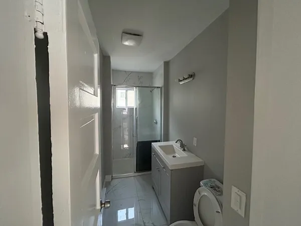 $2,300 | 19 Henchman Street, Unit 3, Worcester, MA 01605