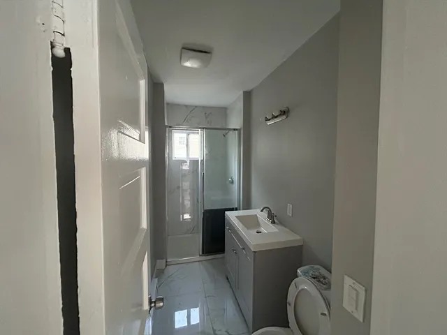 $2,350 | 21 Henchman Street, Unit 3, Worcester, MA 01605