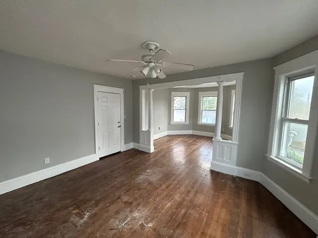 $2,350 | 21 Henchman Street, Unit 3, Worcester, MA 01605