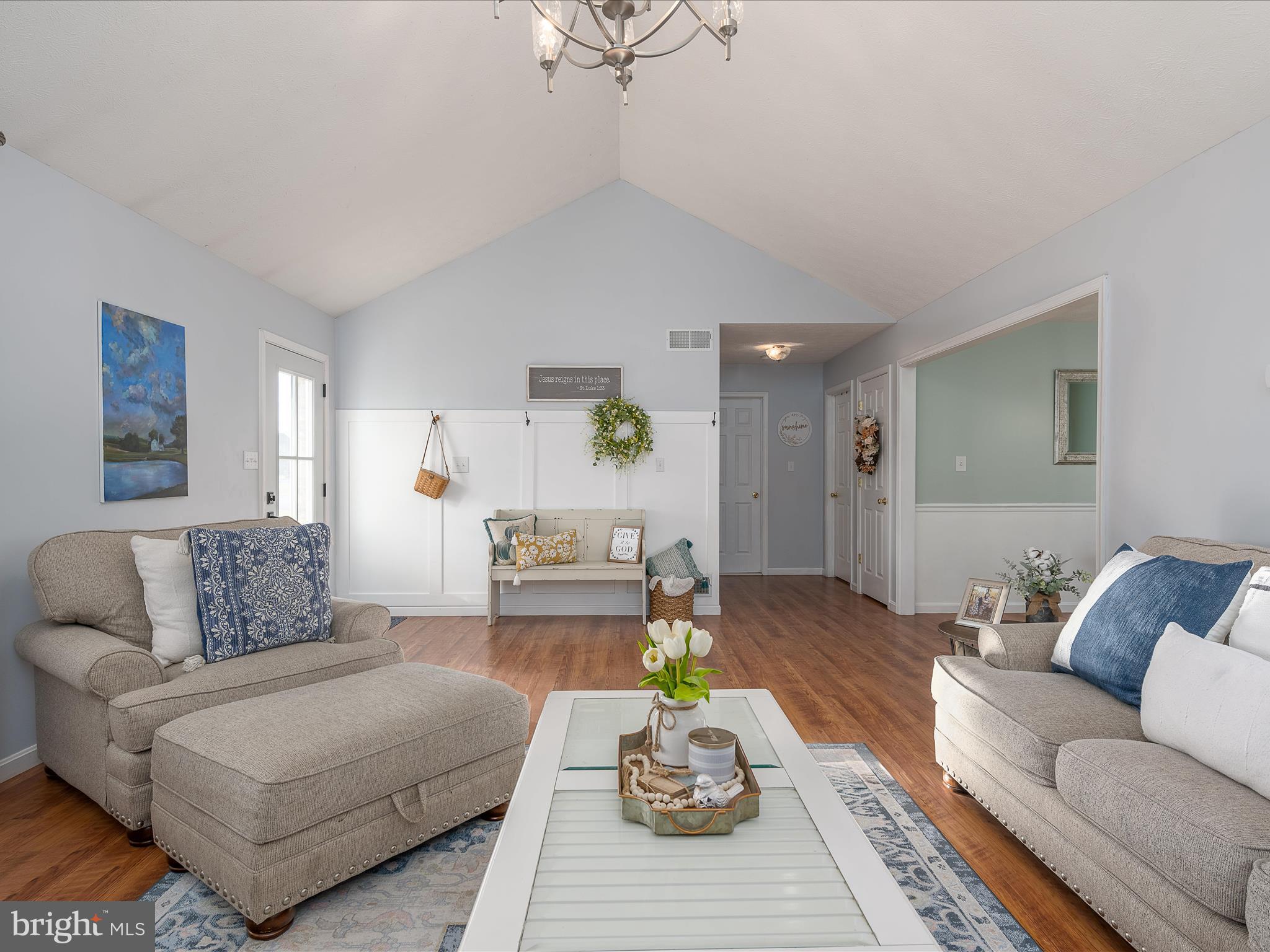 319 Ridge View Drive Berkeley Springs, WV 25411 - Photo 2 of 46 Living Room