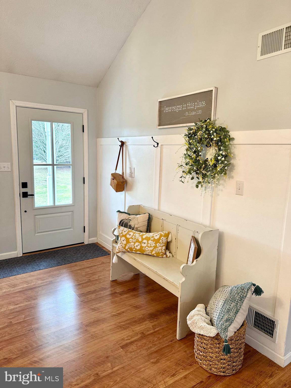 319 Ridge View Drive Berkeley Springs, WV 25411 - Photo 3 of 46 Entryway