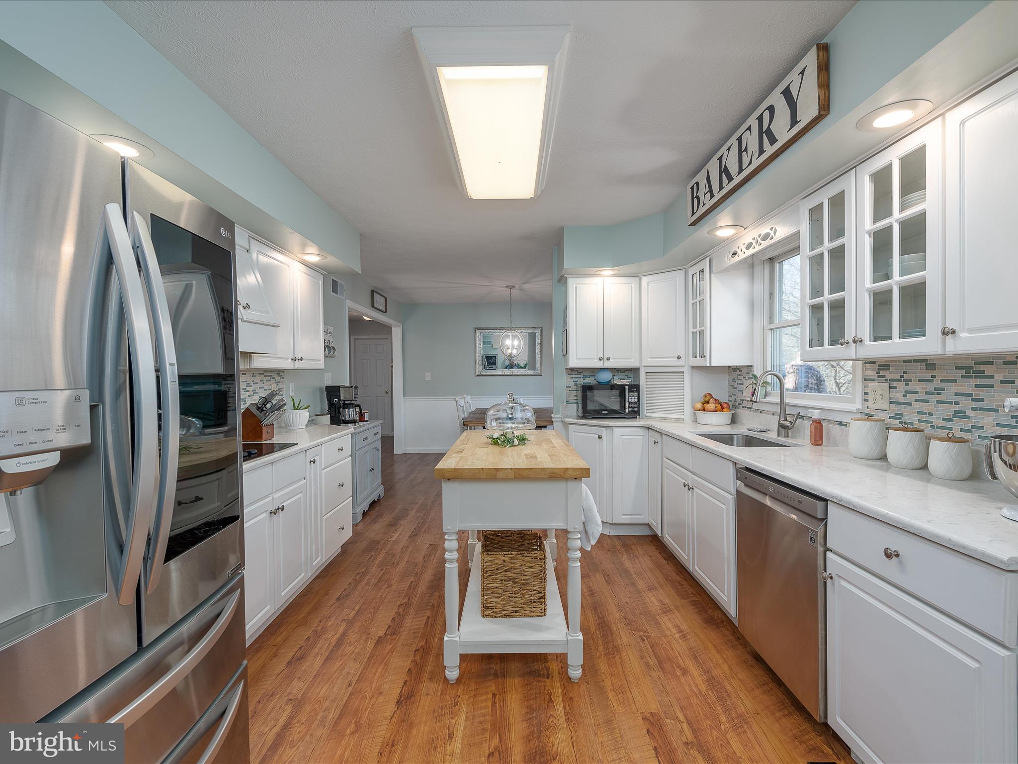 319 Ridge View Drive Berkeley Springs, WV 25411 - Photo 8 of 46 Kitchen