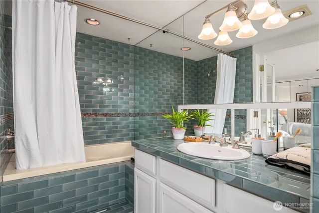 $1,450,000 | 2650 Perkins Lane West, Seattle, WA 98199