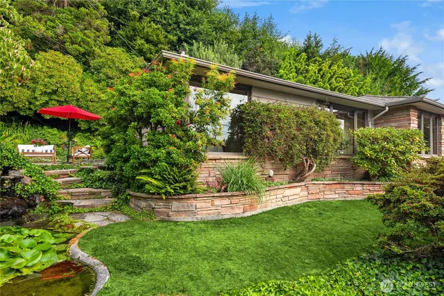 $1,450,000 | 2650 Perkins Lane West, Seattle, WA 98199