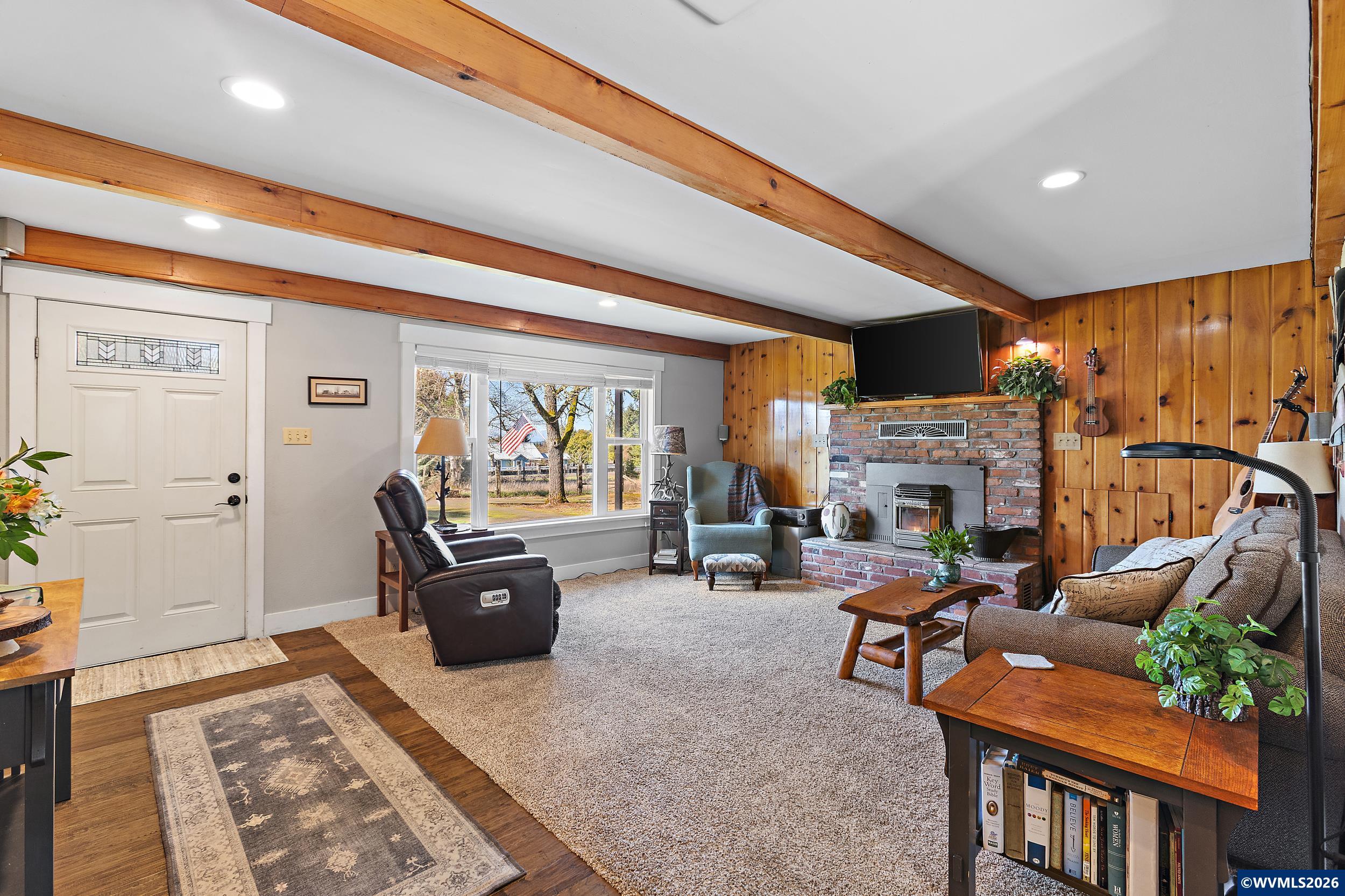 34931 Meridian Road Lebanon, OR 97355 - Photo 8 of 48 Gallery Image 8