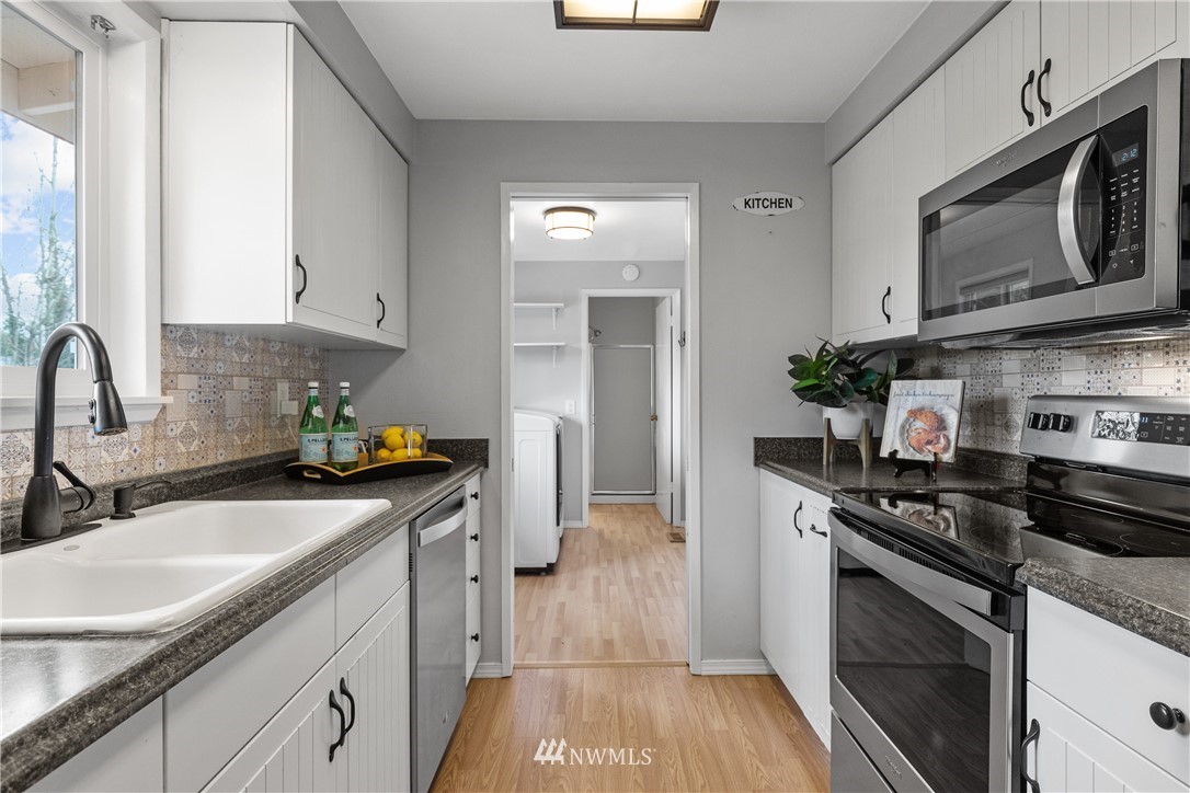 14630 204th Avenue Southeast Renton, WA 98059 - Photo 12 of 40 Gallery Image 12