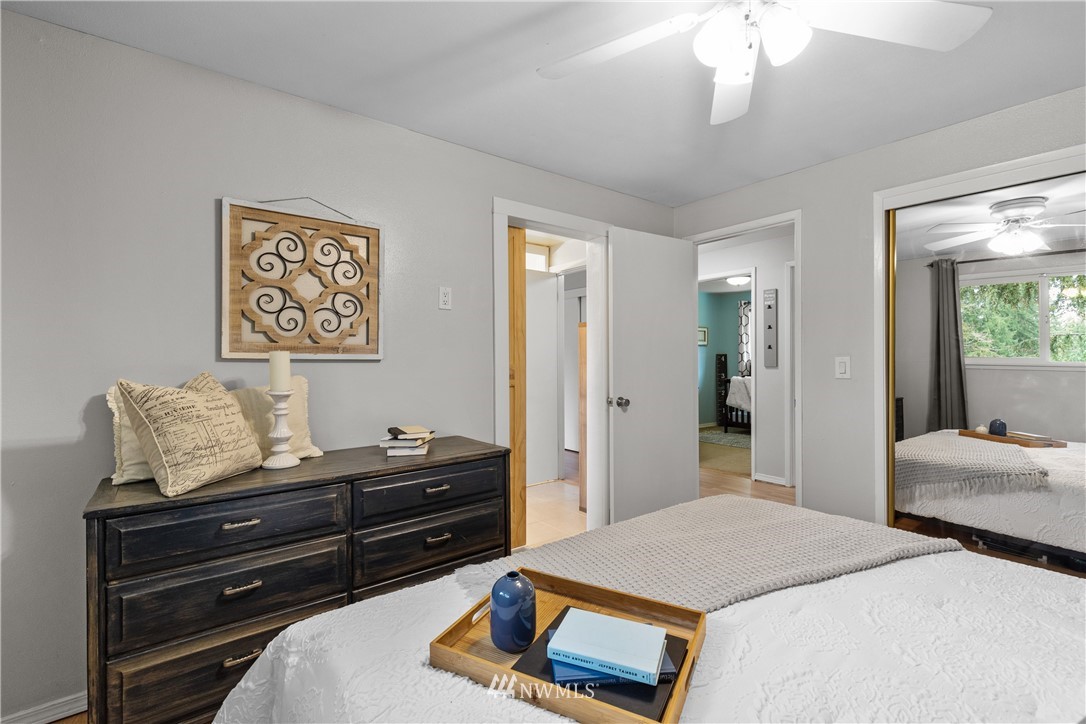 14630 204th Avenue Southeast Renton, WA 98059 - Photo 20 of 40 Gallery Image 20