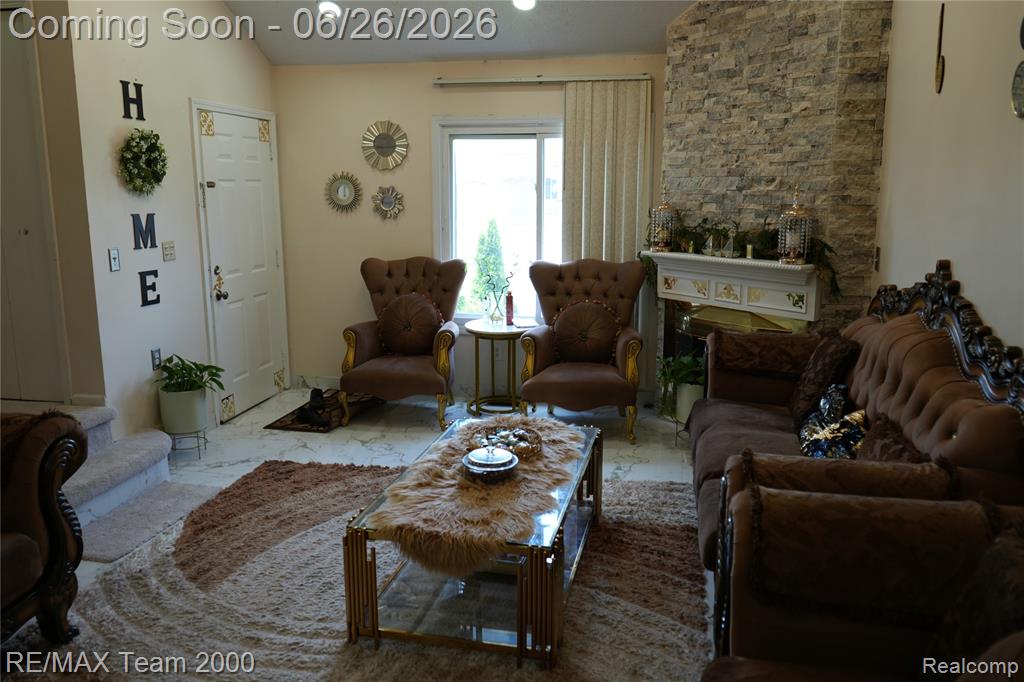 6426 Chase Road Dearborn, MI 48126 - Photo 6 of 35