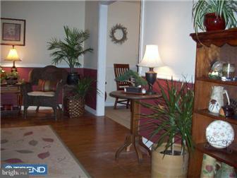 1207 Woodruff Road Glassboro, NJ 08028 - Photo 5 of 12 Living Room