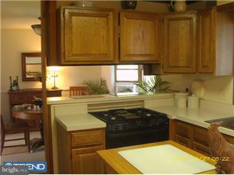 1207 Woodruff Road Glassboro, NJ 08028 - Photo 9 of 12 Kitchen
