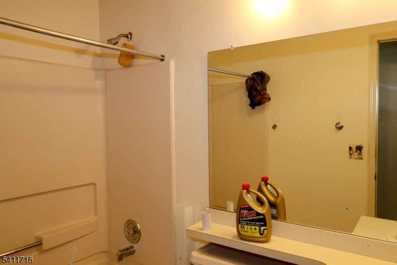 12 Rutgers Drive, Unit 12 Newark, NJ 07103 - Photo 14 of 22 a view of a mirror