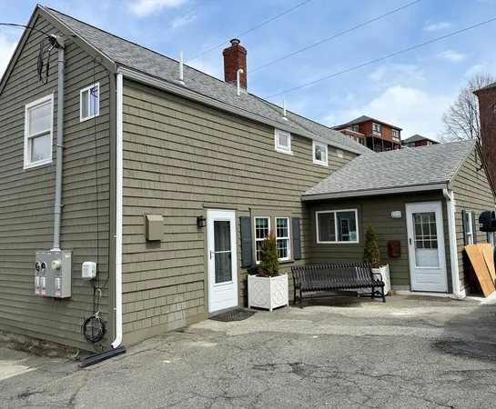 $2,200 | 15 River Street, Unit 1, Beverly, MA 01915