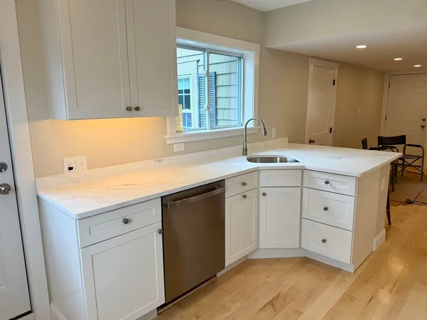 $2,200 | 15 River Street, Unit 1, Beverly, MA 01915