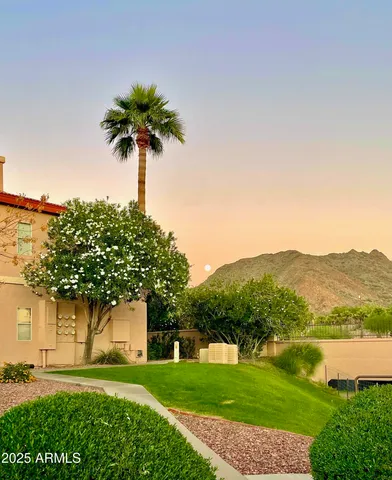 $1,599 | 10410 North Cave Creek Road, Unit 2005, Phoenix, AZ 85020