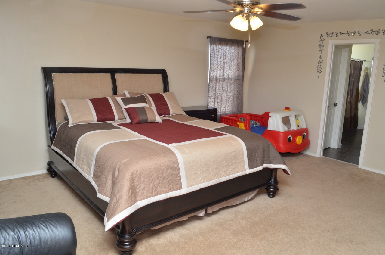 3619 East Fox Trotter Road Tucson, AZ 85739 - Photo 15 of 32