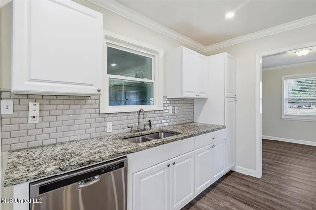 $247,500 | 100 Rollingwood Drive, Brandon, MS 39042